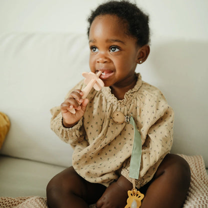 Mushie Pacifier Clip