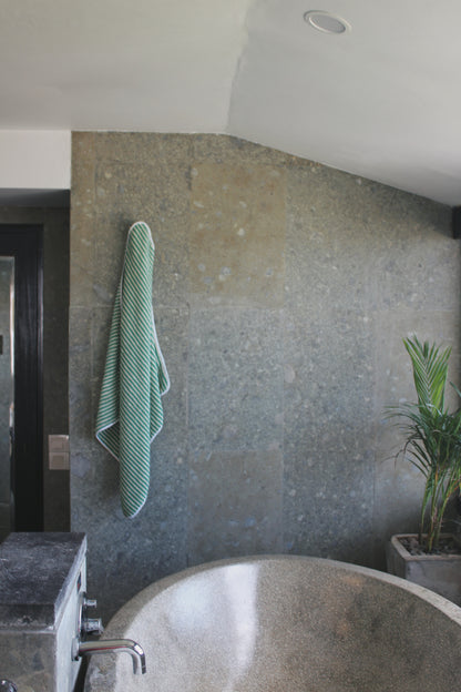 Soléa 550gsm Organic Cotton Towel - Hunter